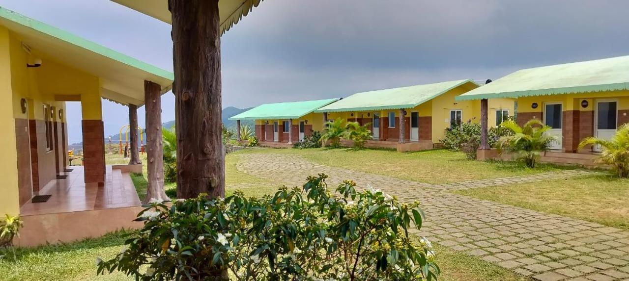 Pagoda Plantation Resort Pīrmed Exteriör bild
