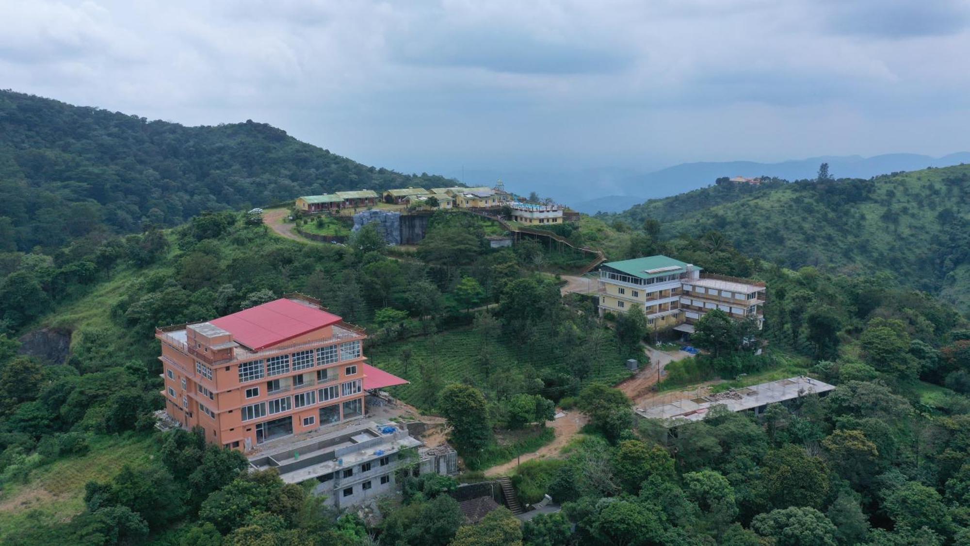 Pagoda Plantation Resort Pīrmed Exteriör bild